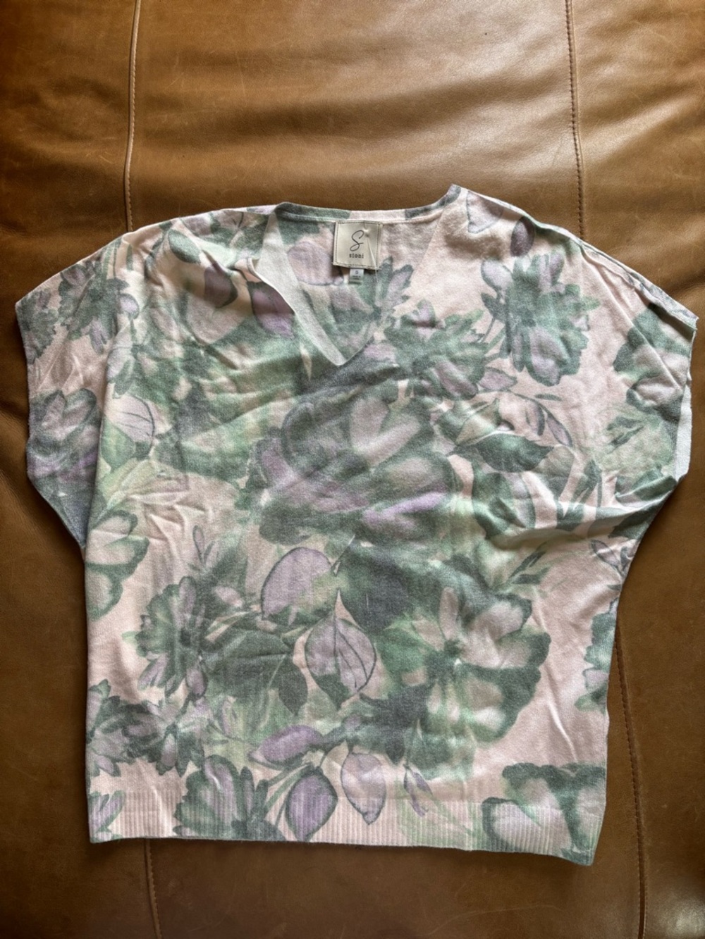 Sioni Floral V-Neck Knit Top in Mint Green & Lavender